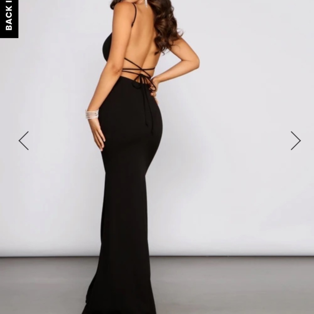 NWT Formal Black Strappy Gown